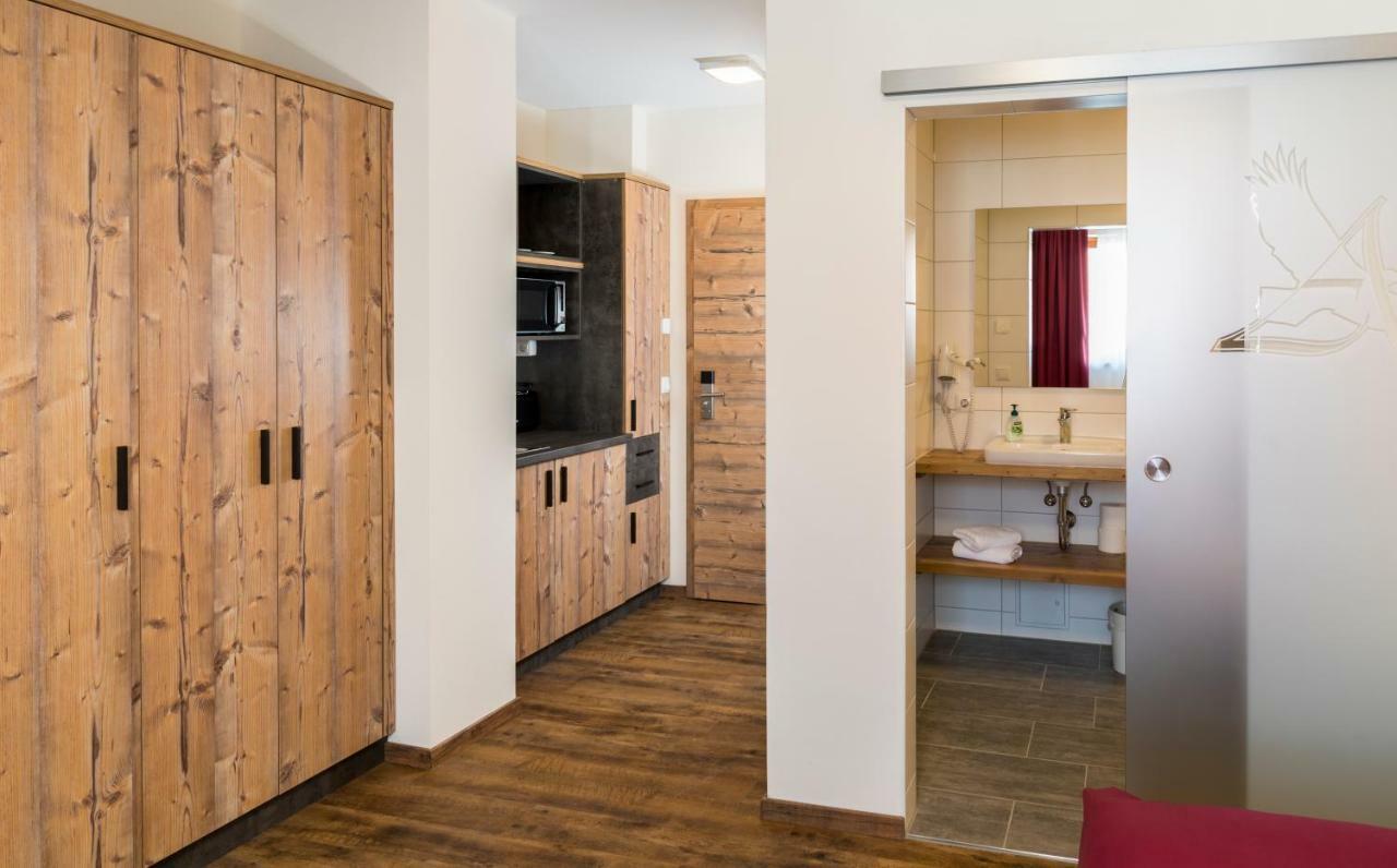 Oberbechingen Landhotel Zum Adler מראה חיצוני תמונה